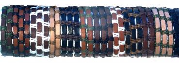 Lederarmbänder  auf Rolle